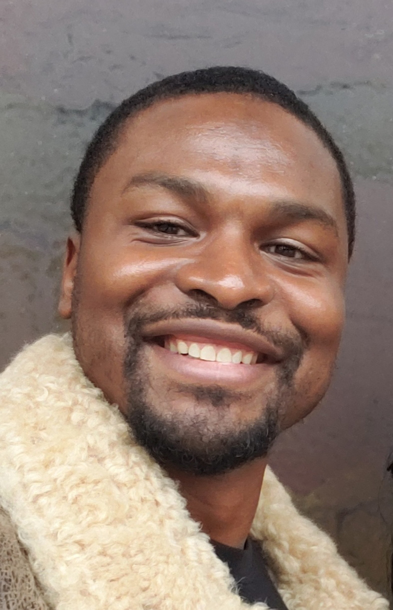 Headshot of artist Russell Craig