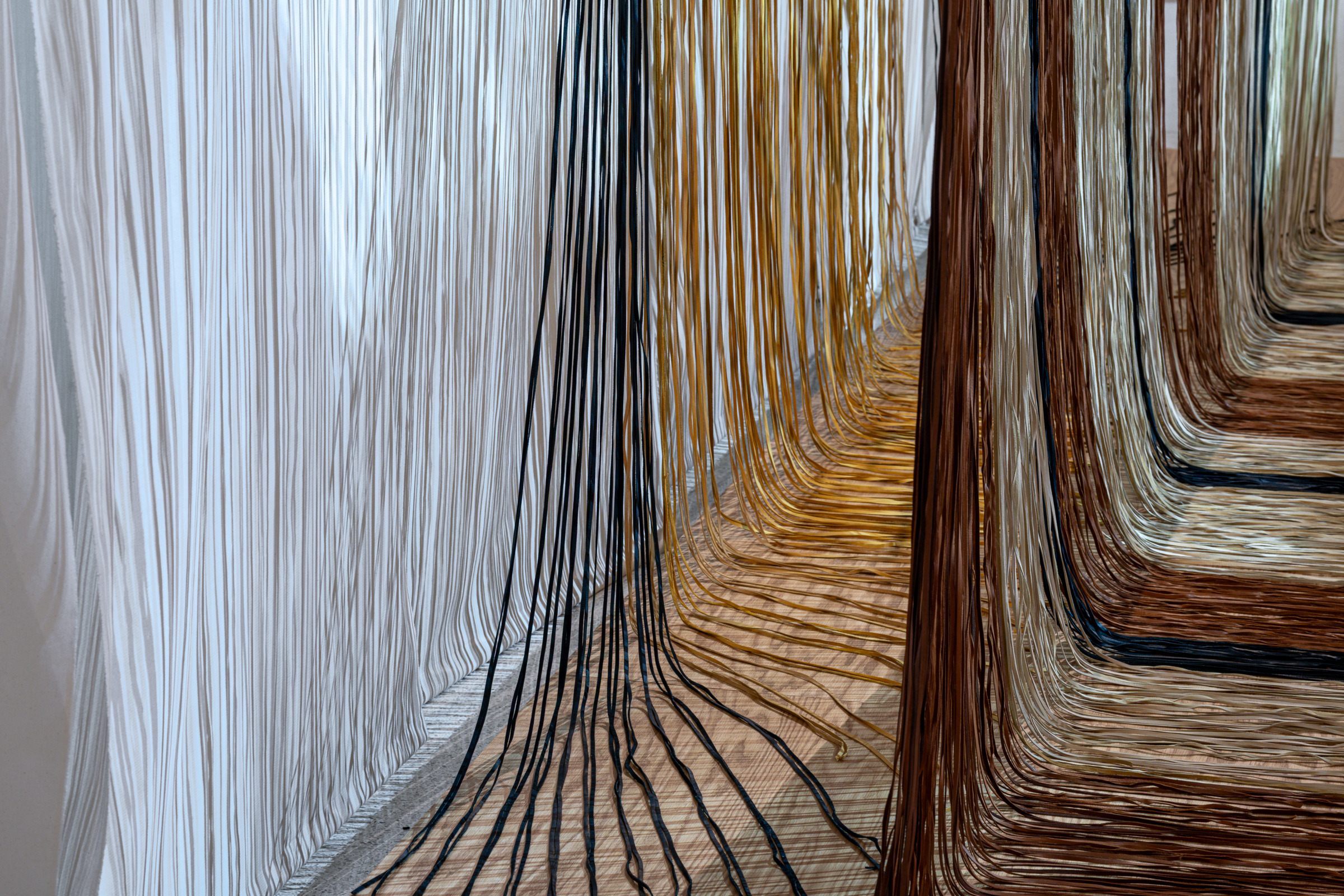 ex2026rs_ins_ 
Visual Arts, exhibitions, installation views. Rosy Simas: A:gajë:gwah dësa’nigöëwë:nye:' (i hope it will stir your mind), February 12 – July 5, 2026, Gallery C / Burnet. Photo by Eric Mueller, courtesy Walker Art Center, Minneapolis.