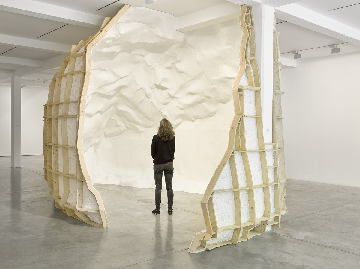 Katrín Sigurðardóttir, "Supra Terram," 2015. Installation view at Parasol unit foundation for contemporary art. Photo: Jack Hems; Courtesy of Parasol unit.